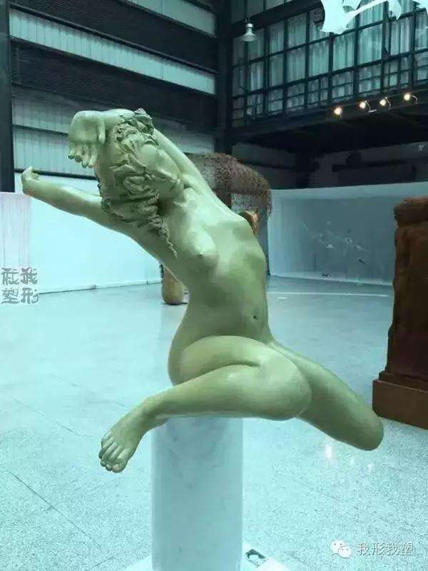 全国高校毕业生优秀雕塑作品展裸体女人体