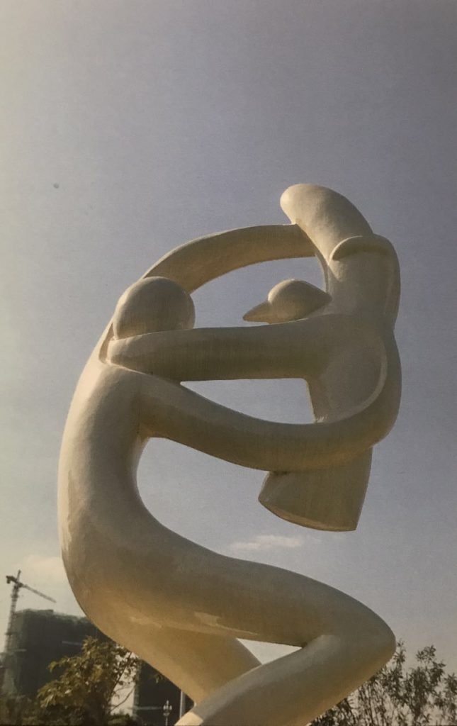 安宁-锡青铜抽象人体喷漆雕塑背光白色