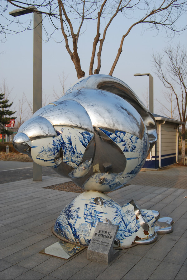 《回声》不锈钢镜面海螺现代景观创意雕塑艺术作者景育民