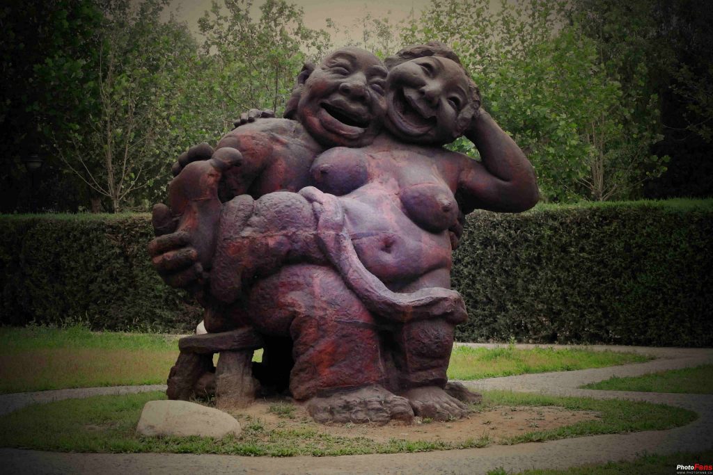 男人女人裸体天通苑小区民俗城市雕塑