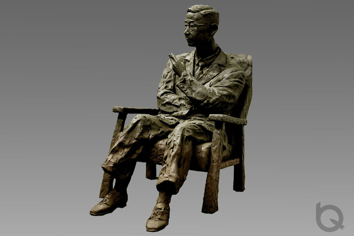 坐着的老舍人物雕塑介绍