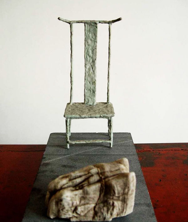 石头与椅子铸铜雕塑设计的的完美结合