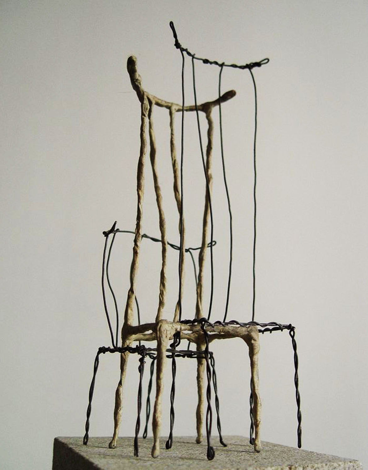 博仟北京雕塑公司创作的椅子创意雕塑制作