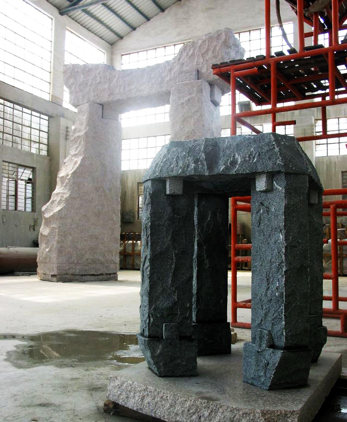博仟北京雕塑厂正在制作的石头雕塑近景