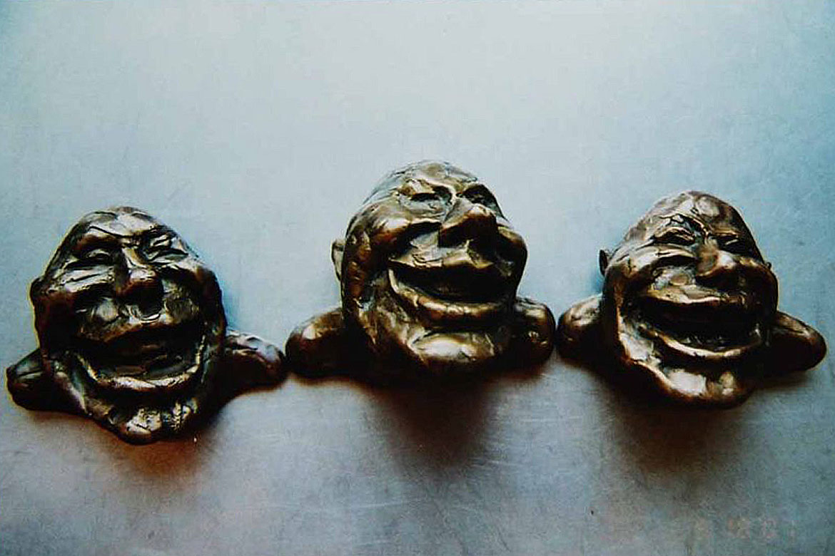 三个老头哈哈笑铸铜人物民俗雕塑