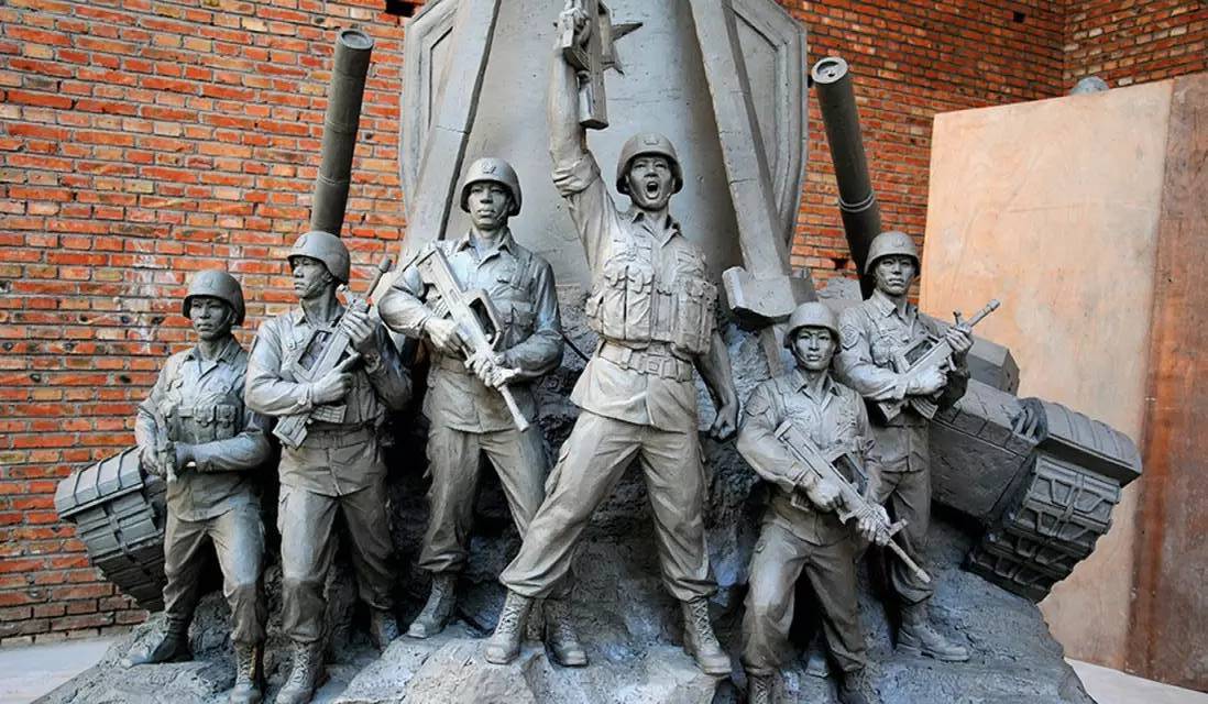 现代军人纪念性军事雕塑