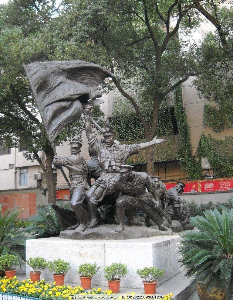当代军人纪念性军事雕塑