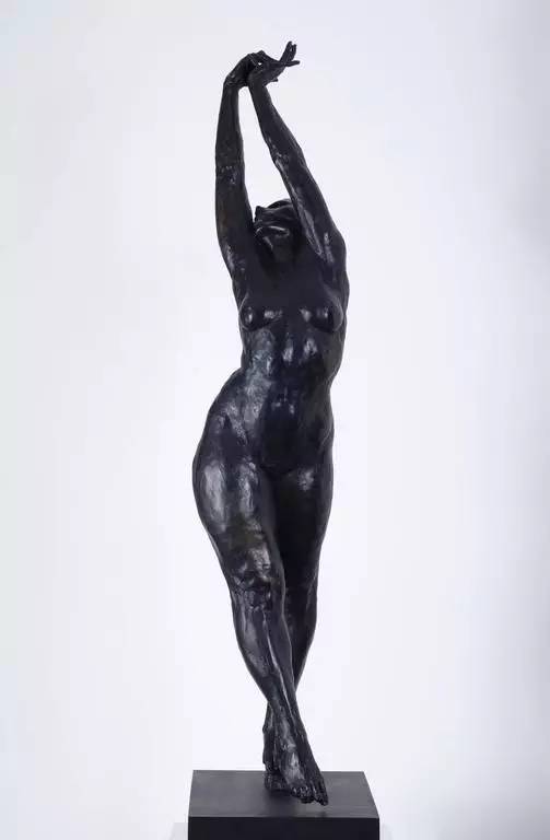 黑铜现代人体雕塑图片