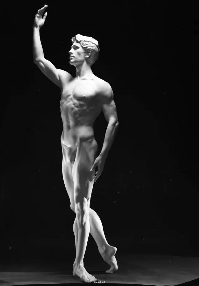 人体雕塑作品4