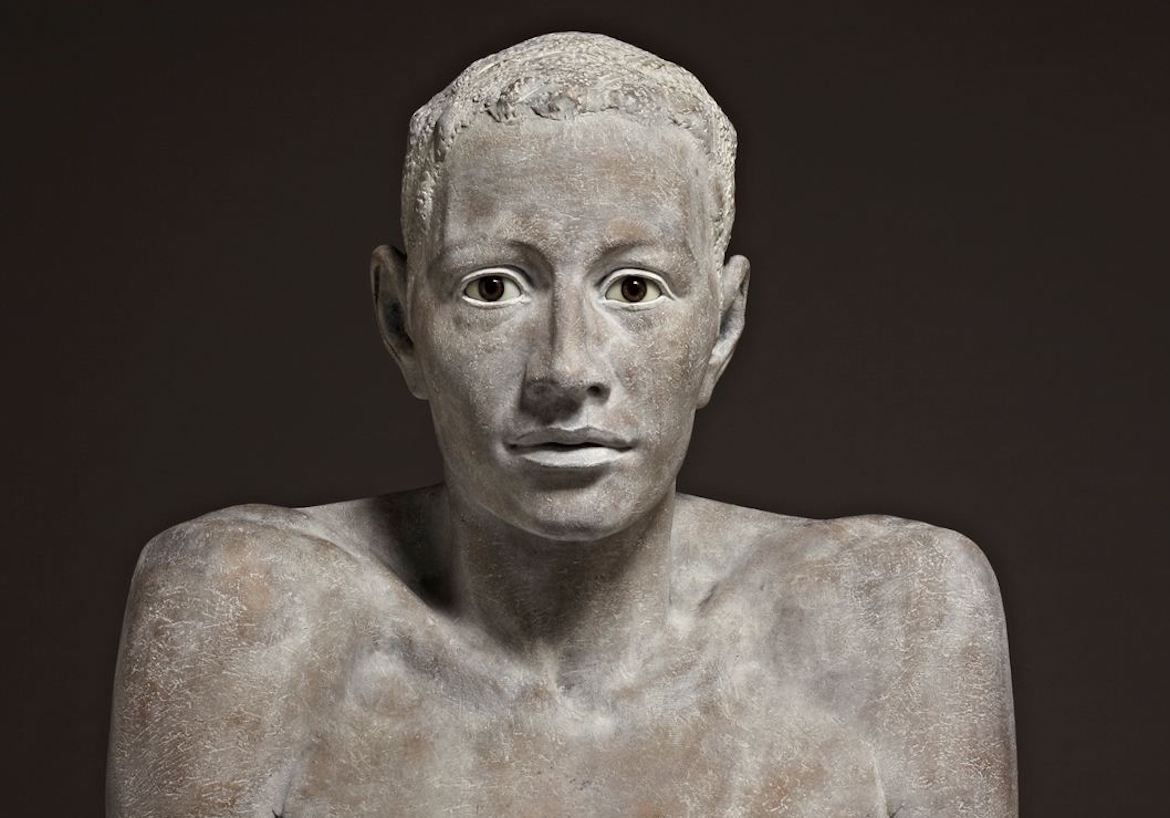 真实皮肤纹理的人物肖像雕塑