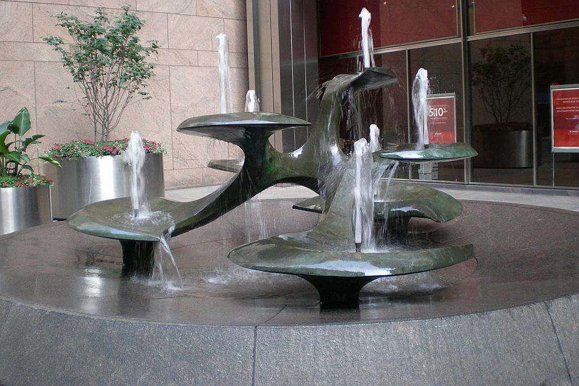 博仟雕塑公司创作的喷泉铸铜雕塑